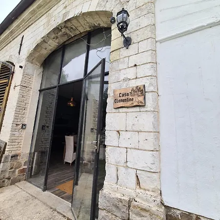 Chateau D'humieres - Casa Clementine Holiday home *